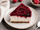 Cheesecake végétal sans gluten aux fruits rouges