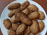 Biscuits secs au sésame noir et anis