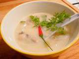 Soupe Thaï au poulet et lait de coco