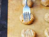 Biscuits au beurre d’arachides sans sucre (3 ingrédients)
