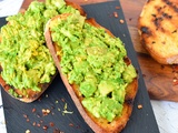 Commencez votre journée du bon pied avec notre toast à l'avocat! 🥑🍞