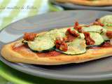 Pizzetta  veggie  courgette et pesto rouge
