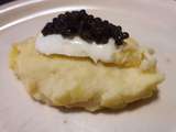 Purée de patates douces, mozzarella et caviar