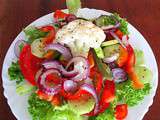 Assiette composée de crudités en salade