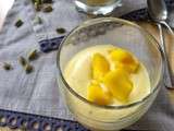 Verrine de mangue au yaourt à la cardamome et tonka
