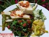 Assiette végétarienne libano-chypriote façon mezze et haloumi grillé