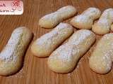 Biscuits à la cuillère (savoiardi, lady fingers)