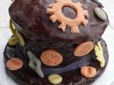 Gâteau d'anniversaire Steampunk et premier test de pâte à modeler chocolat