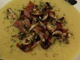 Crémeuse soupe aux champignons et au bacon