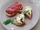 Bruschettas : Chorizo Poivrons et Courgettes Chèvre sur compotés de tomates