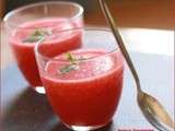 Soupe de fraises gariguettes au poivre du Sichuan