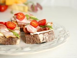 Jambon, brie, tomate (tartine), une tartine qui surpasse les sandwichs partout
