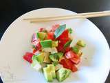 Salade japonaise tofu, avocat, tomate