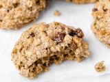 Biscuits à l’avoine, raisins et beurre d’arachide vegan
