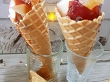 Cônes pâtissiers / coupelles à la pèche, caramel et gingembre confit