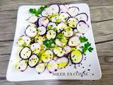 Salade de radis violets à la vinaigrette tonique et aux graines de nigelle