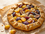 Tarte Rustique amandine - Mirabelles & Quetsches & amandes & miel