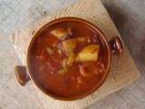 Goulash - soupe au boeuf, légumes, épices et pâtes (Hongrie)