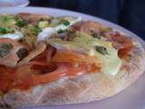 Pizza au saumon, mayonnaise à l'aneth (Italie, Australie)