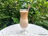 Café fouetté glacé (Café Dalgona) - Recette en vidéo - www.sucreetepices.com