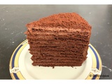 Meilleur gâteau Medovik au chocolat et framboises pour la fête des mamans - Recette en vidéo