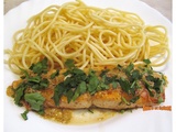 Pavés de saumon poêlés, sauce au citron et à la crème fraîche