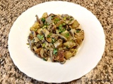 Pommes de terre sautées aux champignons en sauce crémeuse - Recette en vidéo