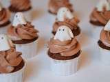 Cupcakes fantomes d’Halloween tout chocolat