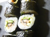 Maki peau de saumon grillée