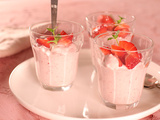 Mousse de fraises ultra rapide : 3 ingrédients et prête en 10 minutes