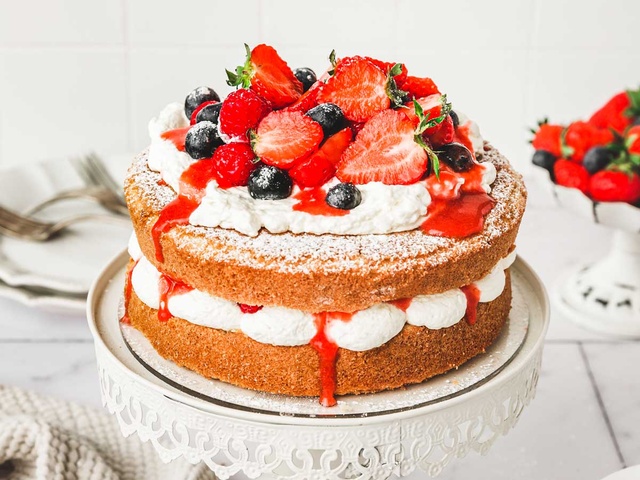 Layer cake framboises - La p'tite cuisine de Pauline