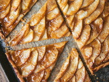 Tarte fine aux pommes caramélisées