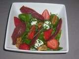 Salade de Cresson aux fraises, fromage de chèvre et magret de canard fumé