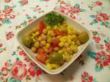 Entrée ou plat : Salade de pois chiches, tomates et maïs