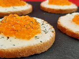 Œufs de truite apéro. Une recette de toasts au fromage frais pour Pâques