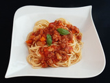 Spaghettis bolognaise maison. Une recette de pâtes Italienne