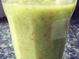 Smoothie cucumber, apple and honey