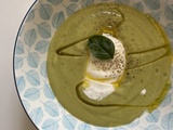 Soupe froide de courgettes, basilic & burrata