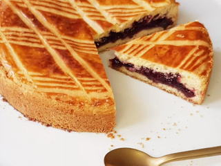 Gâteau basque à la cerise | Tout Gourmand | Recettes faciles | Avec ou sans Thermomix