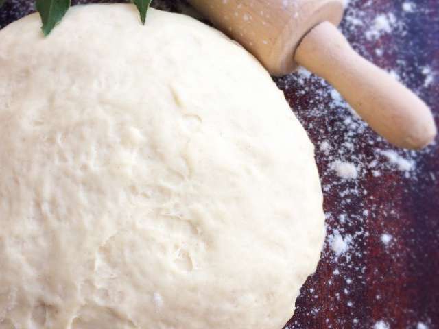 Recettes de Pâte à pizza de Tout simplement fait maison