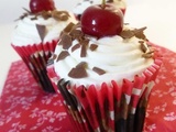 Cupcakes chocolat et cerises {façon fôret noire}