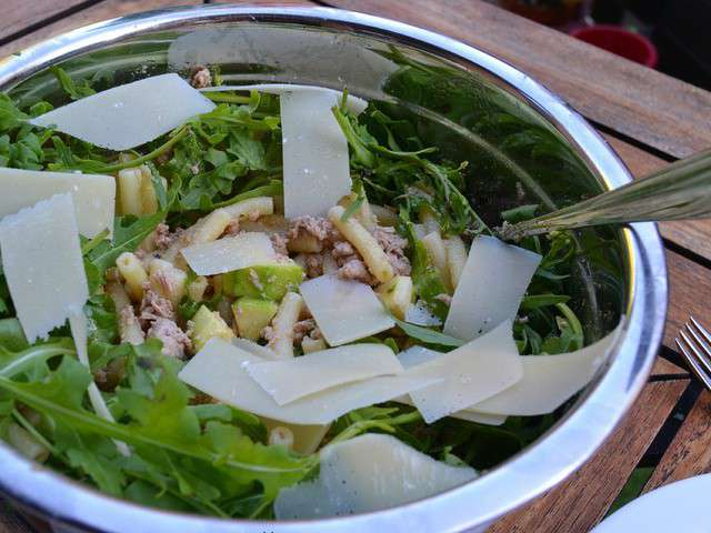 salade de roquette aux figues et au parmesan - Lucia saveurs