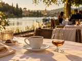 Café et son petit verre : un rituel de bistrot qui a survécu à son époque