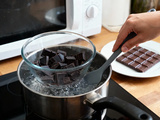 Comment faire du chocolat fondu sans qu’il durcisse