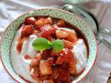 Poêlée de fraises au vinaigre balsamique sur crème aérienne