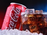 Coca-Cola et goutte : un cocktail explosif pour vos articulations