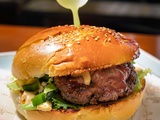 Restaurant Shake Tree au japon propose des burgers composés que de viande (entre autre)