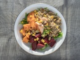 Sauce de poke bowl trop salée ? Les techniques express pour la corriger sans tout refaire