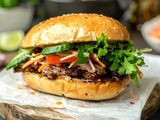 Sushi-tacos, Banh Mi-burger, Ramen-Burger… 3 recettes fusion à tester en 2025