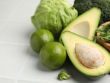 Top 9 des aliments brûle-graisse naturels pour l’été